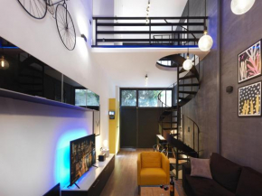 200 Mb fibre remote workers' Dreamhouse